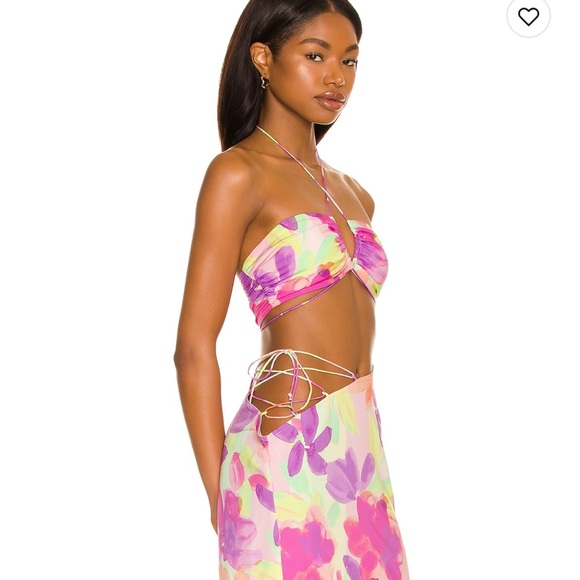 Revolve Set - Picture 2 of 4